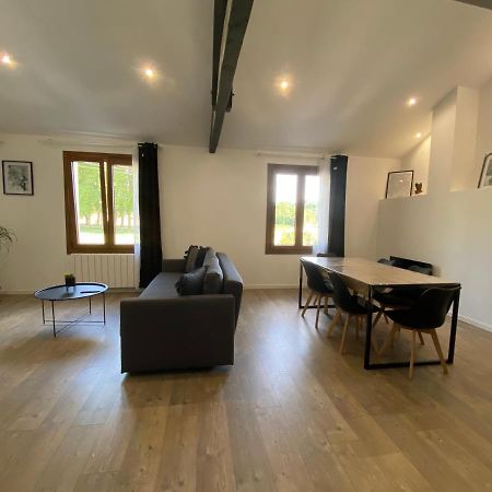 Logement Calme Et Confortable Au Coeur De Loupiac Loupiac  Exterior foto